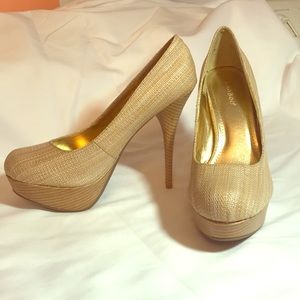 Wicker style platform heels
